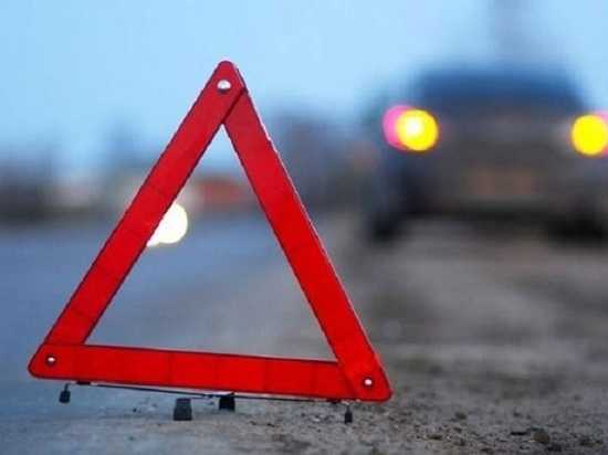 Два человека погибли в аварии на Дунайском проспекте