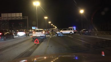 Жесткая авария на внешней стороне КАД у съезда на Мурманское шоссе. Для проезда остался…