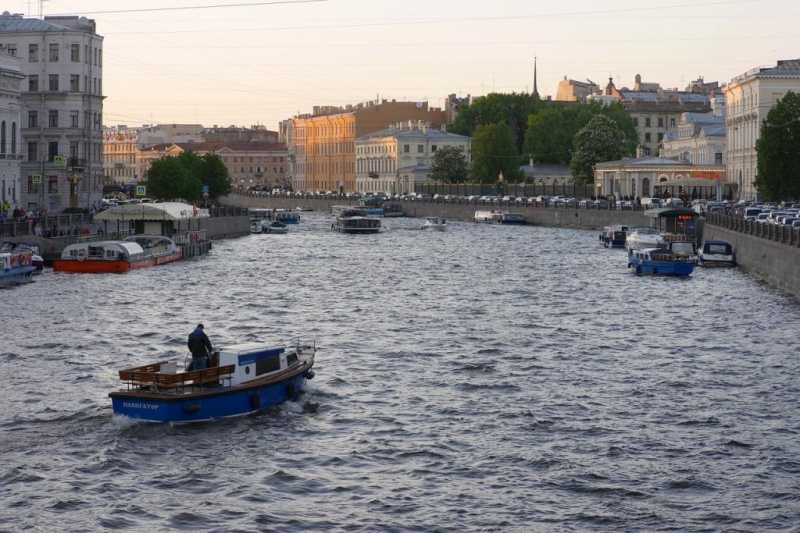 В Петербурге могут запретить движение маломерных судов по рекам и каналам