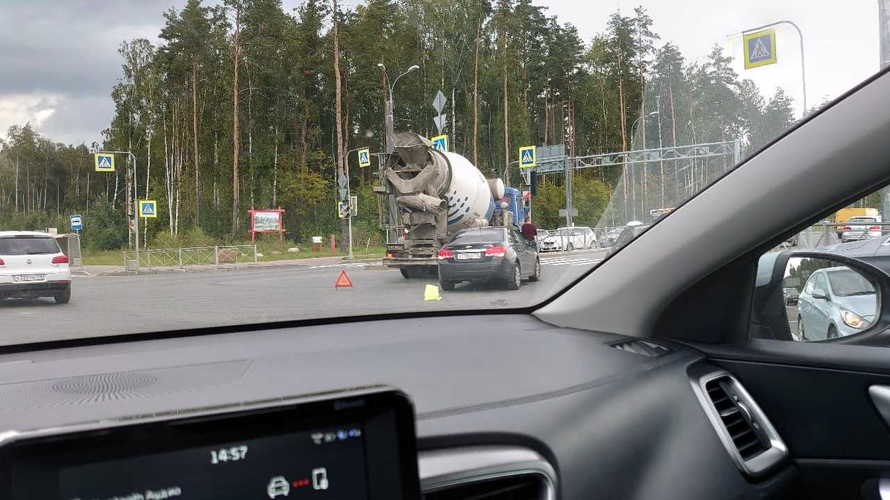 Шевроле круз бьет током