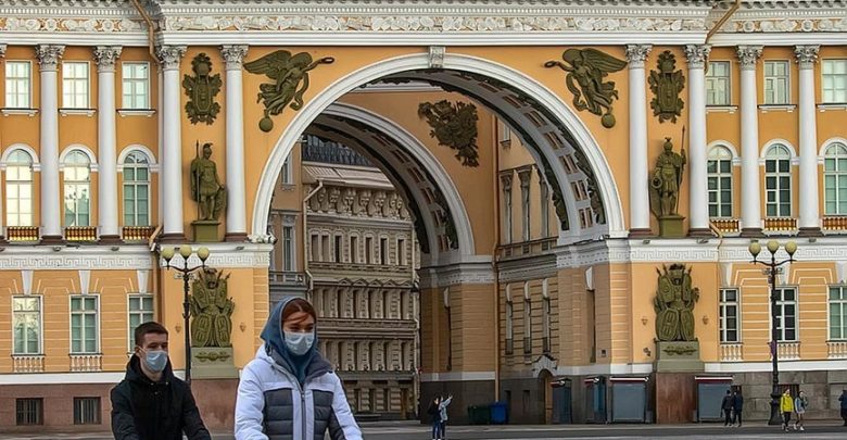 Роспотребнадзор может вернуть в Петербурге ограничения «в случае осложнения эпидемиологической ситуации». При этом на…