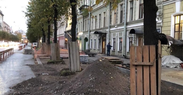 В ходе работ по «благоустройству» на улице Чайковского видимо решили погубить деревья. Вчера и…