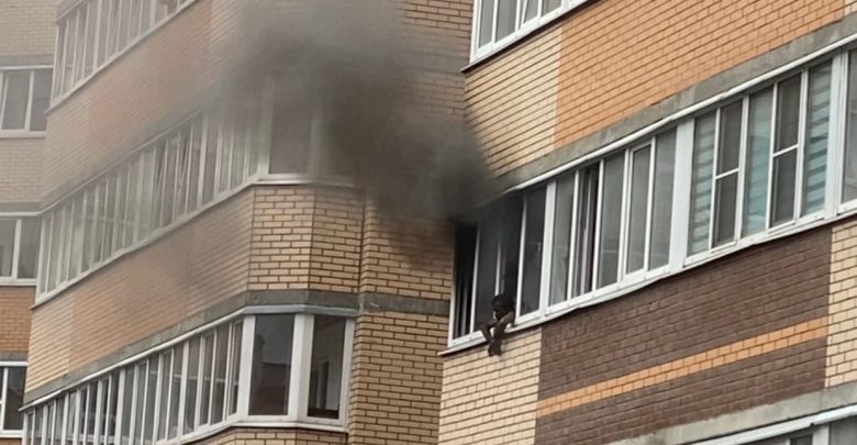 В Мурино по адресу Петровский бульвар 7 на 10 этаже сгорела квартира на 10…