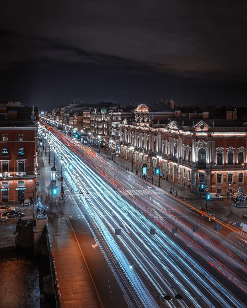 ночной невский проспект в санкт петербурге