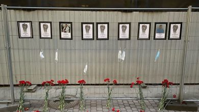 На Малой Садовой улице в центре Петербурга 13 ноября демонтировали мемориал, посвящённый погибшим от…