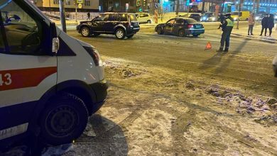 Авария на перекрёстке Краснопутиловской и Автовской. Все службы на месте