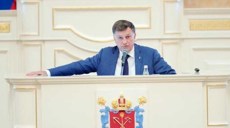 Макаров просит «не насиловать» Петроградку: депутаты одобрили новый запрос Беглову по дому-«гробу» на Карповке |
