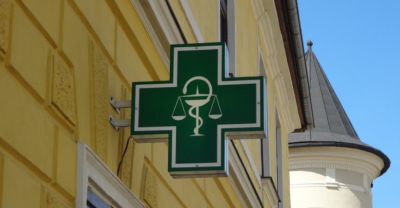 Новости нашего мегаполиса: 1. Мужчина умер, покупая в аптеке препараты от коронавируса. 2. Петербург…