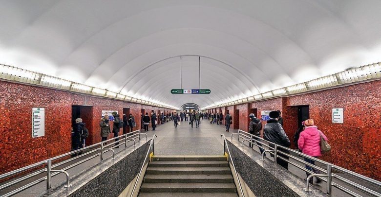 Наземный вестибюль станции метро «Маяковская» закрыли на 11 месяцев для проведения капитального ремонта. Об…