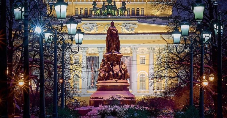 Екатерининский сквер. Фото: sergei_sigov
