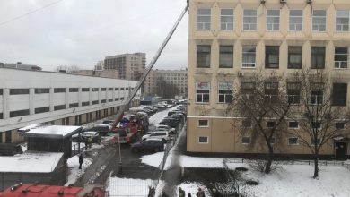 Пожар в БЦ на Сердобольской 65. Пожарные приехали очень быстро