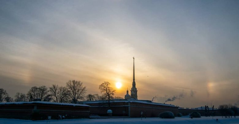Днем 9 февраля петербуржцы смогли полюбоваться солнечным гало. Фото: ilya_astakhov .photo