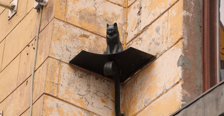 Памятники котам Елисею и Василисе В Петербурге есть два «кошачьих» памятника — коту Елисею…