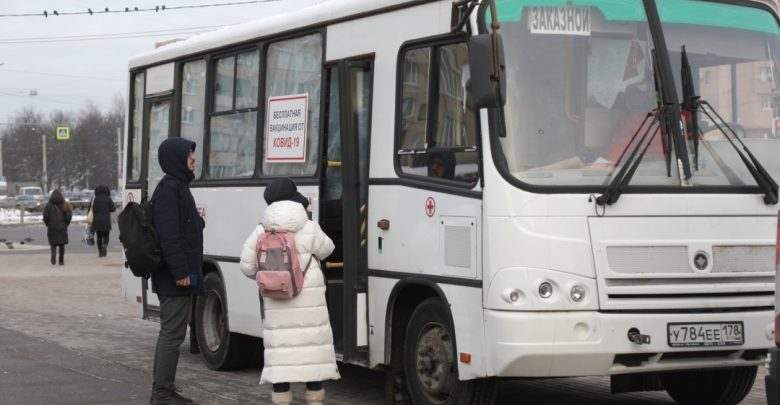 Мобильный пункт вакцинации от COVID-19 у метро «Гражданский проспект», открывшийся 10 февраля, проработал всего…