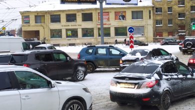 Генг бенг на площади Калинина (4 машины), мешают проезду