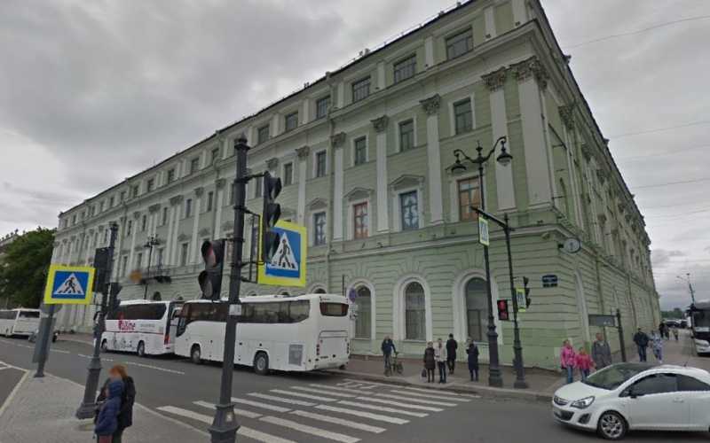 Два исторических здания в центре Петербурга продали под бизнес-центры