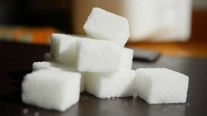 Россиян предупреждают о дефиците сахара