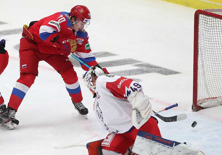 Сборная России по хоккею досрочно стала победителем Евротура, обыграв Чехию со счетом 7:4