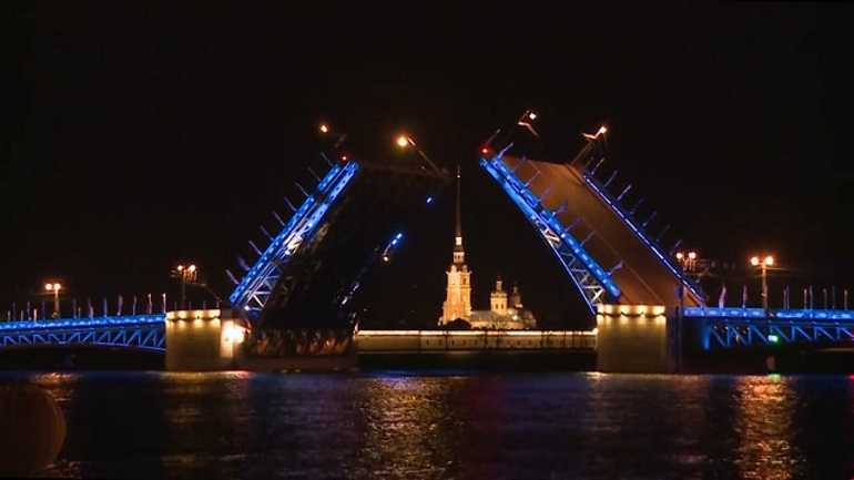 В Петербурге начнутся технологические разводки мостов