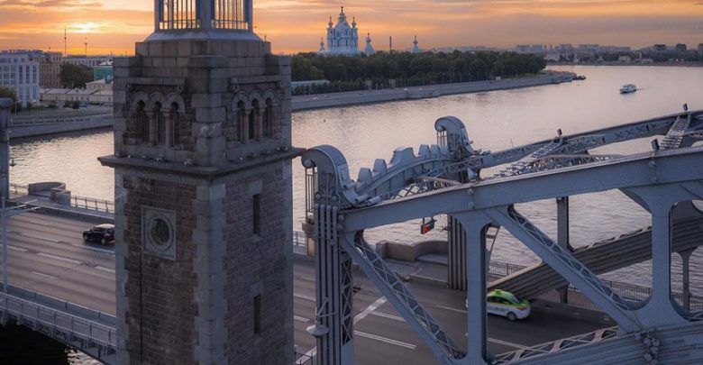 Большеохтинский мост Фото: golovdinov