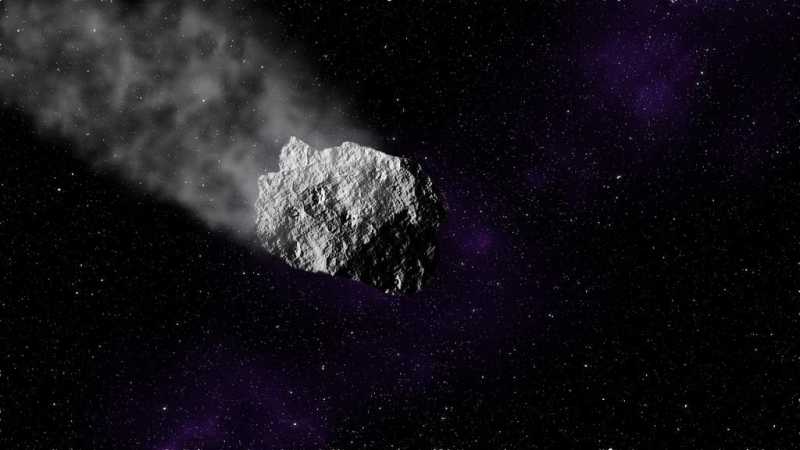 Астероид размером с дом и самолет приближается к Земле