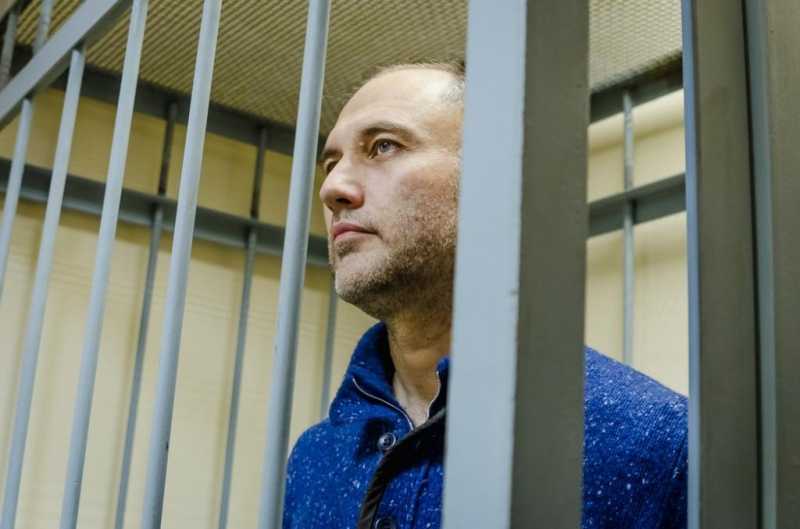 Суд продлил до июля арест бывшему вице-губернатору Петербурга Оганесяну
