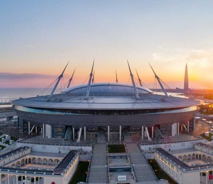 Заполняемость трибун на матчах Евро-2020 в Петербурге составит 50%