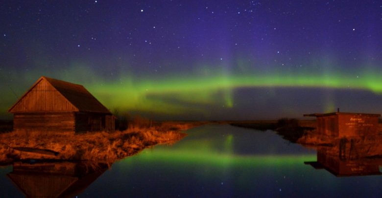 Северное сияние над Ладожским озером в Новой Ладоге. Ночь 17 апреля