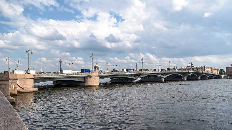 В Петербурге на этой неделе завершат технологические проверки мостов