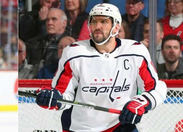 Александр Овечкин забил 725-й гол в карьере в НХЛ