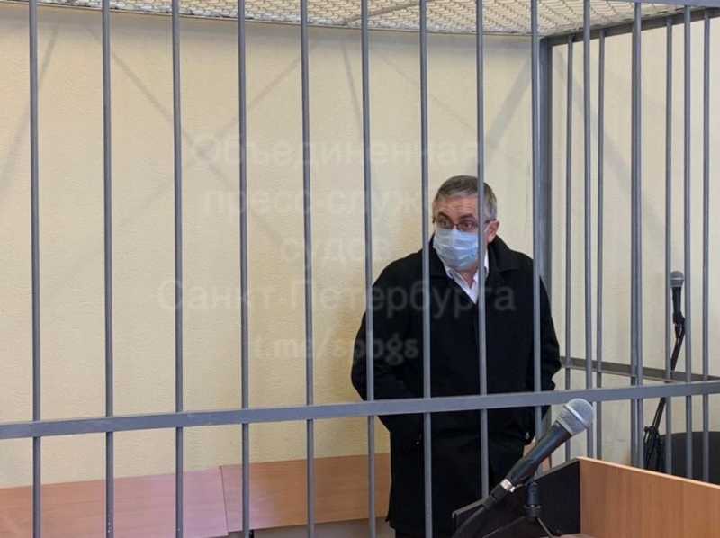 В Петербурге 26 апреля решат вопрос о продлении меры пресечения нефрологу Земченкову