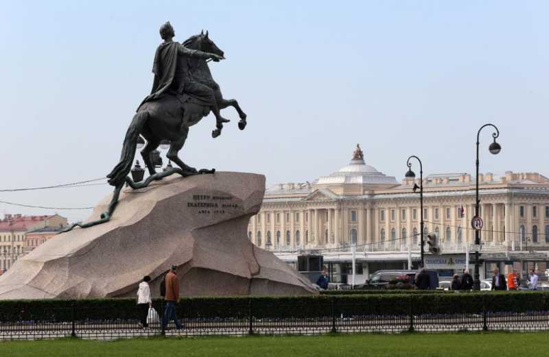 Музей городской скульптуры объявил конкурс на реставрацию памятника Петру I |