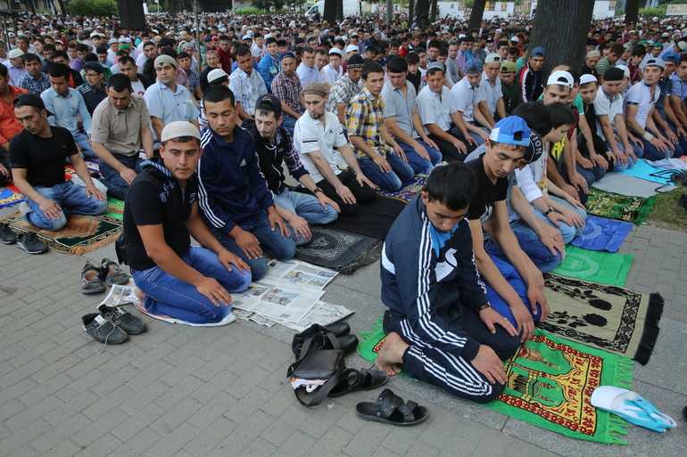 Ураза-байрам выходит из самоизоляции: мусульмане Петербурга смогут помолиться в Соборной мечети  |