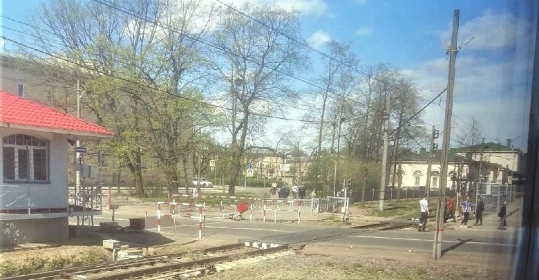 Новости нашего мегаполиса: 1. Женщина погибла под колесами электрички в Пушкине. 2. Два самоката…