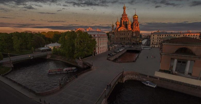 История мостов Санкт-Петербурга. Тройной мост. Тройной мост раскинулся в центре северной столицы России и…
