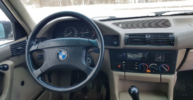 BMW E34 Мотор m50b20 Хорошая комплектация электрозеркала, подогрев сидений, электролюк, передние стеклоподъемники Стоит музыка,…