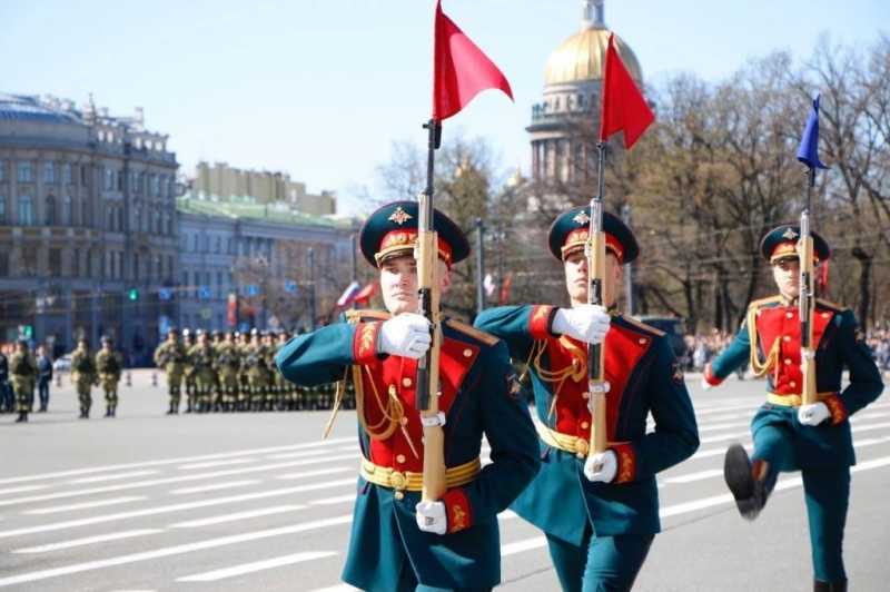 Прошел парад в честь 76-летия Победы в Великой Отечественной войне : фоторепортаж Gazeta.SPb