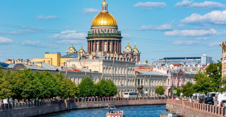 На речную прогулку по Петербургу можно отправиться всего за 300 рублей вместо 800 Пассажирская…