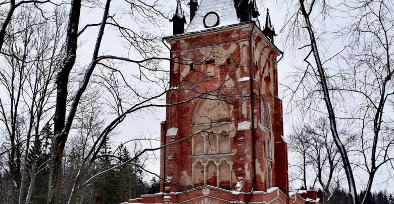 Павильон Шапель в Царском Селе В 1825 году на окраине Александровского парка появилась красивейшая…