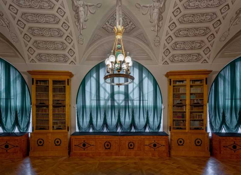 Выставка «Раритеты Большой дворцовой библиотеки. Книги» 2021, Санкт-Петербург — дата и место проведения, программа мероприятия.