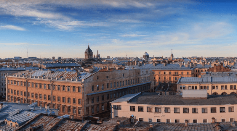 Жители Петербурга возмутились арт-вечеринками на крышах