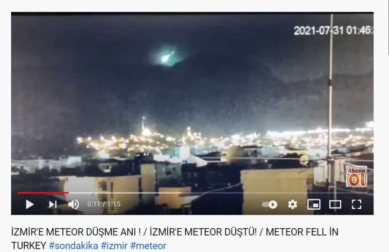 В Турции засняли падение метеорита