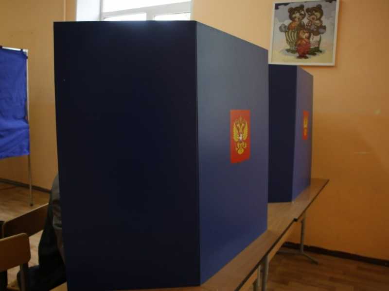 В Петербурге явка на выборах в первый день составила около 12%