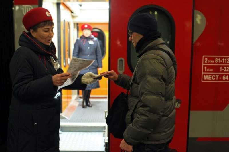 В ноябрьские праздники будут ходить дополнительные поезда из Петербурга |