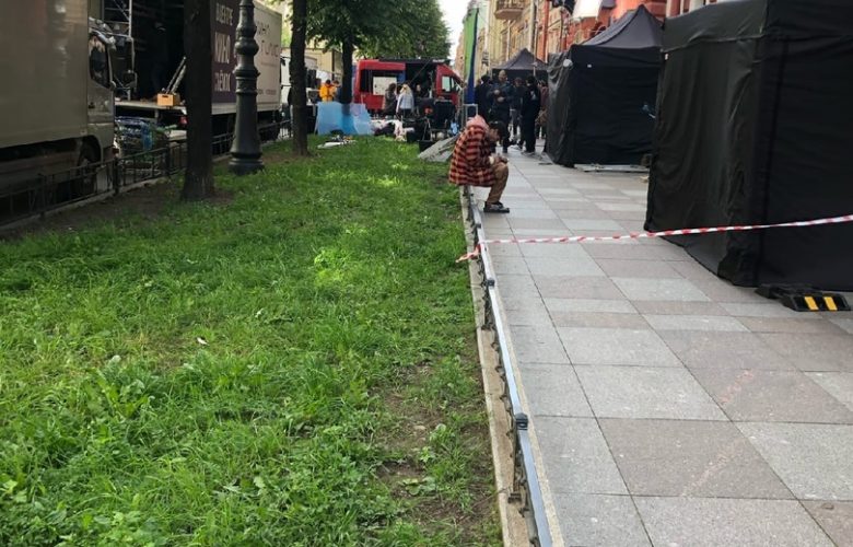 Тем временем в Питере продолжают снимать кино. Так сегодня выглядела улица Чайковского. Автор: Иван…