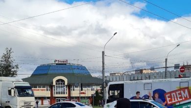 Автобус «Лето» догнал Поло 🧐 на перекрестке Ленинского проспекта и Народного Ополчения
