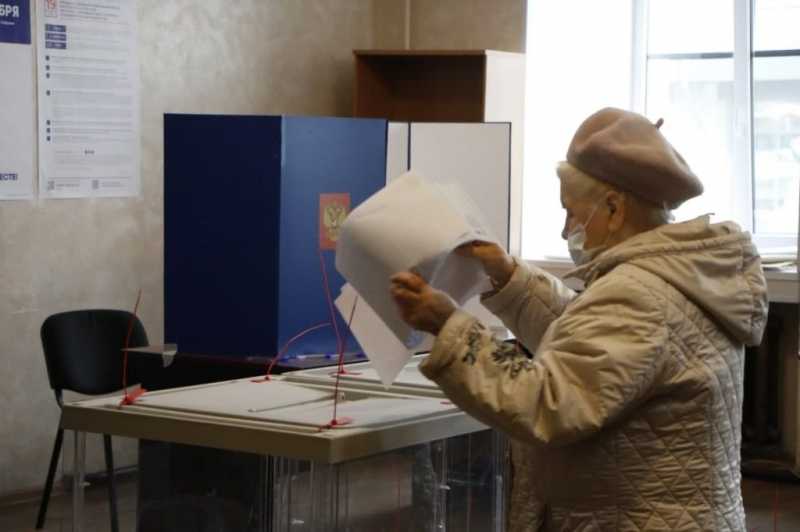 Явка на выборах в Петербурге на 15:00 составила 15,7%