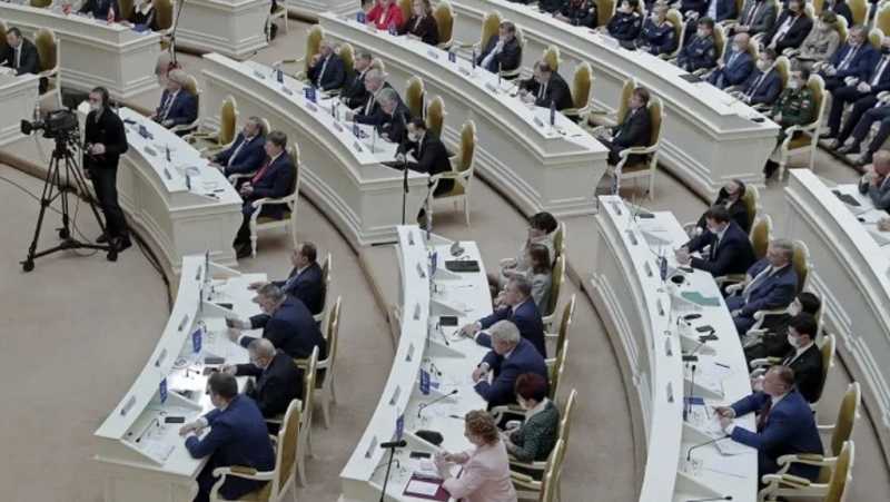 В Мариинском дворце прошло последнее заседание депутатов шестого созыва