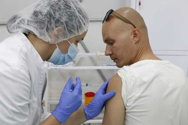 Более 1,2 миллиона петербуржцев иммунизированы от гриппа |