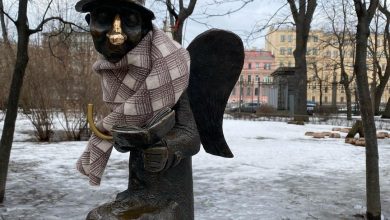 Петербургский ангел в Измайловском саду. Фото: catstereo